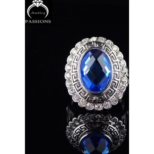 Classic Ethnic Style Blue&Purple Oval Crystal Rings Rhinestone Carving Flower Women&Men Suitable Silver Color Ring Jewelry Gift