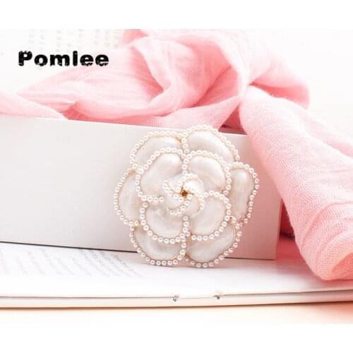 Pomlee 2020 New Arrival Pearl Enamel Camellia Brooches For Women Elegant Flower Pins Fashion Jewelry Coat Accessories Brooch