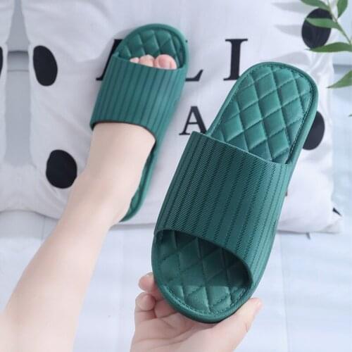 Slippers Female Soft Bottom Indoor Non-Slip Couples Home Plastic Bathroom Bath Mens Slipper Mens House Shoes Men Slippers