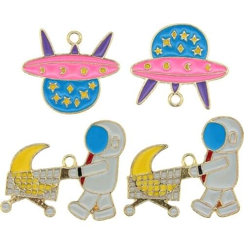 10pcs/lot Alloy Universe Astronaut Enamel Craft Charms Fit Jewelry DIY Accessories Bachelor Pendants Floatings Keychain Findings