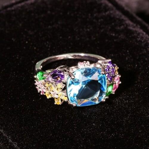 Luxury Creative Flower Square Rings Inlay Colorful Zircon Unique Dainty Jewelry Elegant Womens Wedding Engagement Party Gifts