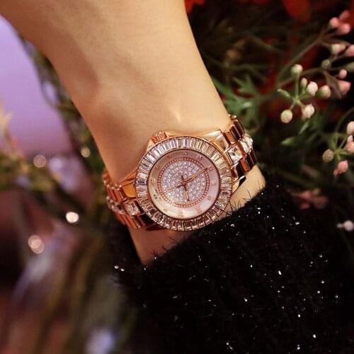 2019 Bling Bling Women Watches Crystal Famous Brand Elegant Dress Quartz Watches Ladies Rhinestone Wristwatch Relogios Femininos