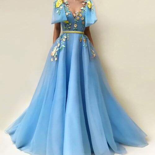 Fairy Light Blue Tulle A Line V Neck Long Prom Dresses Short Puff Sleeve Applique Floor Length 2021 Evening Party Gowns