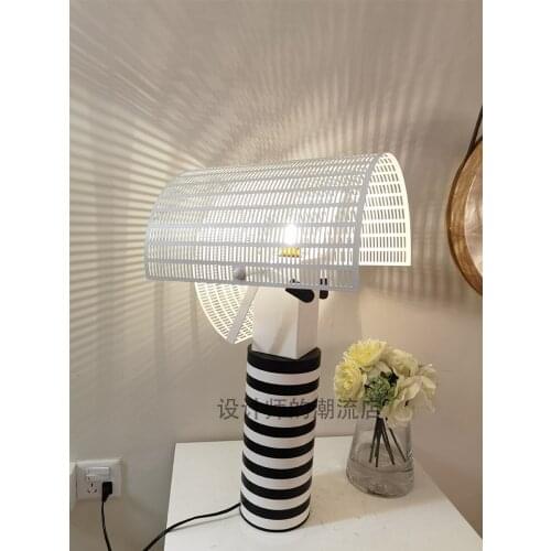 New product light luxury middle-aged table lamp rotating restaurant bedside lamp study lamp smart lamp modern and simple