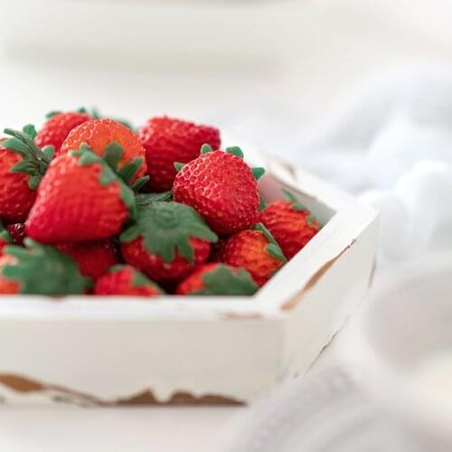 Resin Strawberry Simulation Strawberry Props Early Education Props Kitchen Soft Decoration Simulation Cake Accessories