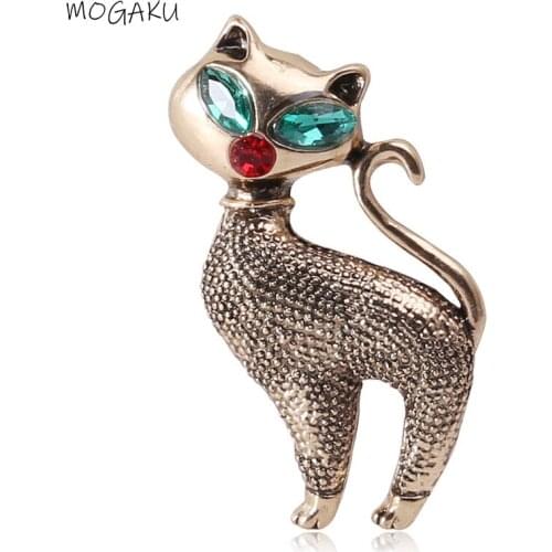 MOGAKU Charming Cat Brooch Gold Silver Color Pins Women Fashion Corsage Jewelry Female Rhinestone Alloy Lapel Pin Free Shipping