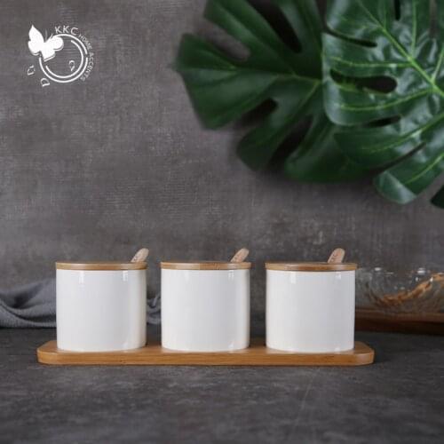 KKC Home accents Peppers And Salt Shakers