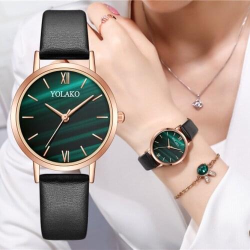 Simple Luxury 2020 Women Watches Fashion Casual Ladies Wristwatches Green Vintage Leather Quartz Watch Simple Woman Clock Gifts