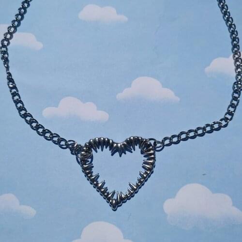 Hip hop Vintage Silver Color Clavicle Chain Necklaces Gift For Women Trendy Punk Jewelry Geometric Thorns Heart Necklace Pendant