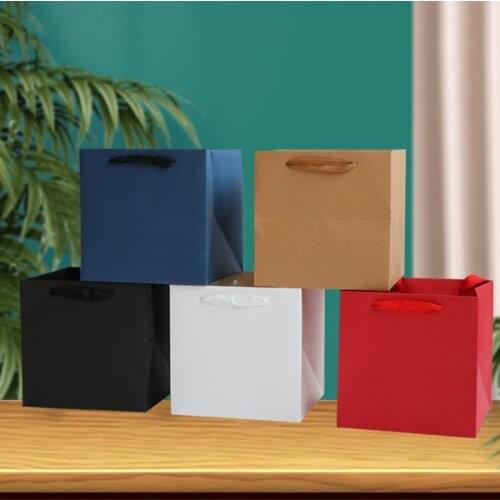 10pcs Square portable Kraft paper bag flowers Shopping clothes wig packaging bag plant Birthday wedding gift bag bolsas de papel