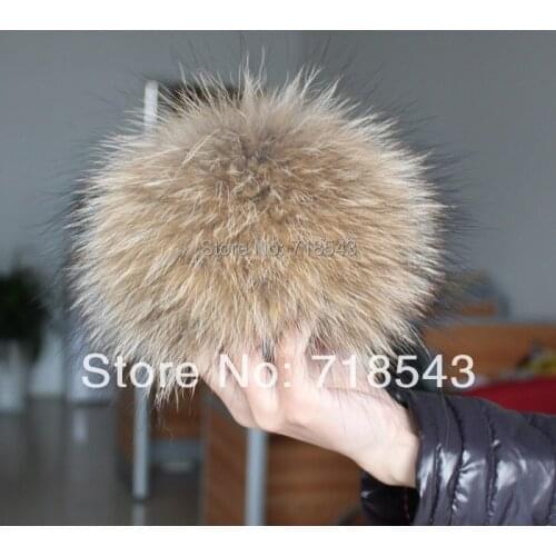 Raccoon fur pom poms 14cm to 15cm key chain real fur hat in winter hats for women&kintted hat & fur cap&children accessories