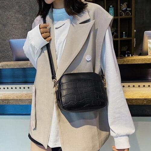 Shell Bag For Women New Stone Pattern Embossed Ladys Shoulder Bag Casual Daily Female Diagonal Mobile Phone Bag Black And White