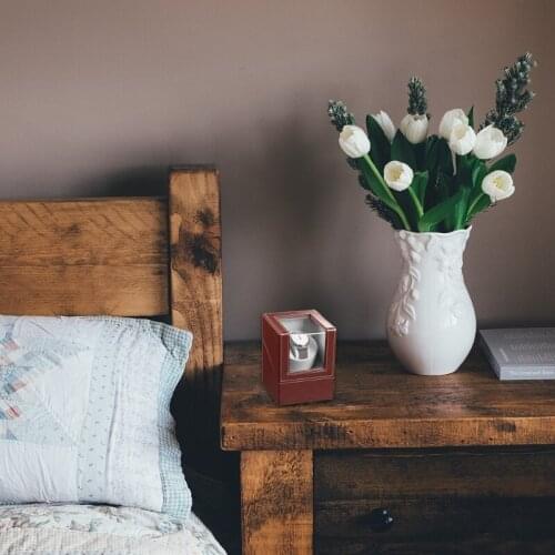 Automatic Single Watch Winder in Shell and Black Leather/Carbon Fiber Leather and Motor Y5JD