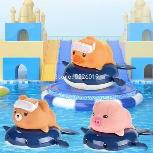 Bath Toys Winding Chain Floating Duck Bear Playing in Water Childrens Bath Water Spray Toy Baby Bathroom Clockwork Toys For Kid