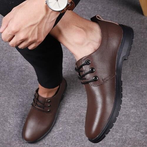 Casual Leather Man Shoe Men Leather Casual Shoes Man Mens Fashion Summer Comfortable Breathable Mens Causal 2020 New
