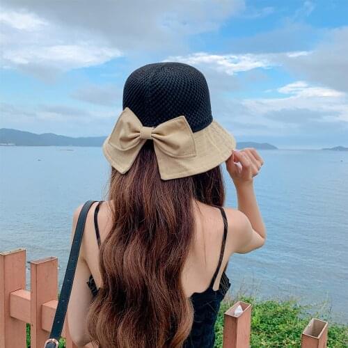 Summer Female Sun Hats Big Brim Classic Bowknot Straw Hat Outdoor Beach Cap for Women UV Protected Hat Fashion