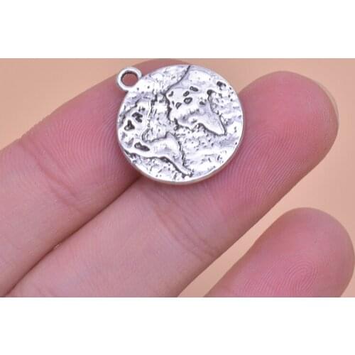Jewelry components 10PCS/lot Vintage Silver Alloy 18mm Compass map Charms pendant for DIY jewelry Accessories 24202
