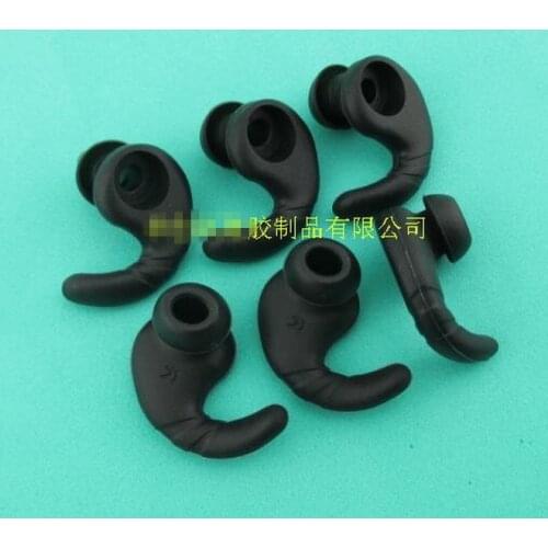 2pcs replacement silicone ear tips buds earbuds eartips for Reflect BT sport earphone free shipping