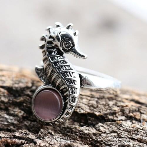 2021 Novel Seahorse Ring Inlaid Pink Gems For Women Girl Hip Hop Party Girl Cute Interesting Animal Finger Rings Gift
