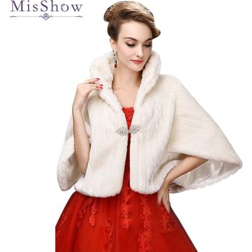 Hot Sale MisShow Ivory Faux Fur Wedding Accessories 2018 Jacket Bridal Winter Warm Bride Wrap Shawl Cape Short Coat Real Picture
