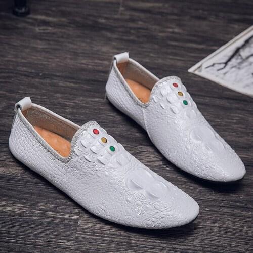 2019 new spring and autumn simple fashion comfortable high quality mens lazy shoes without laces mens loafers brand