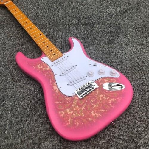 Stock coral insect electric guitar, 60s pink, real photos, customizable, factory wholesale and retail. Free shipping