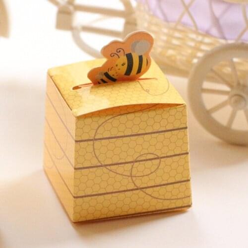 50pcs Yellow Bee Kids Shower Favor Candy Box With Bow Tie Baptism Christening Birthday Gift Wedding Party Decoration Supplies