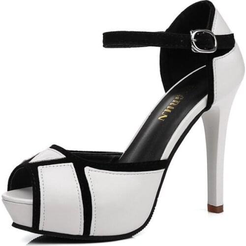 Large size sandals 2018 summer new European and American super sexy thin high heel fish mouth fashion open toe waterproof platfo