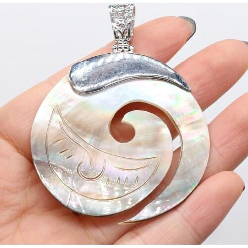 Natural Mother of Pearl Shell Pendant Swirl Carved Pattern Seashell Charms Pendant for Women DIY Necklace Earring Jewelry Making