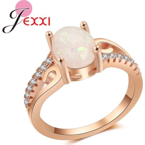 Four Claws White Fire Opal Stones Prong Setting Exquisite Rose Gold High Quality Wedding Ring for Women Fashion Jewelry