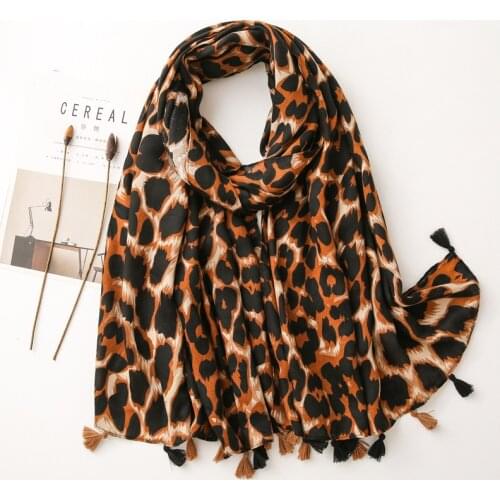 2020 New Cotton Leopard Print Tassel Scarves Shawls Long Soft Scarf Hijab Wrap 10pcs/LOT Wholesale