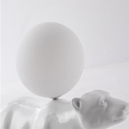Nordic white resin bear table lamps children room cartoon designer bedroom living room bedside glass ball table lights lighting