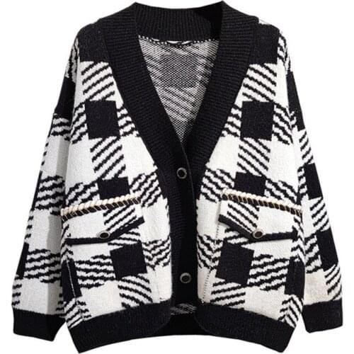 Korean Fashion Womens Plaid Knitted Cardigan 2021 Autumn Winter Vintage V Neck Oversized Sweater Coat Female Casual Knitwear