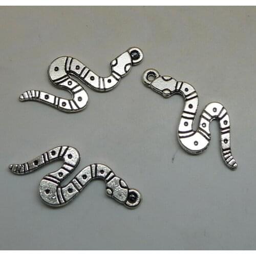 100Pcs/lot Cool Flat Snake Charms 25x15mm Reptiles Animal Charms DIY Metal Charms