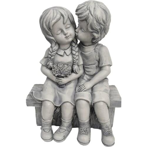 Mini Kiss Boy and Girl Garden Statue Sculpture Outdoor Patio Decoration