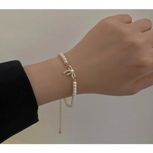 QiLuxy Vintage Pearl Zircon Bow Charm Bracelets for Women Girl Fashion Cute Exquisite Cuff Bracelet Gift Luxury Jewelry