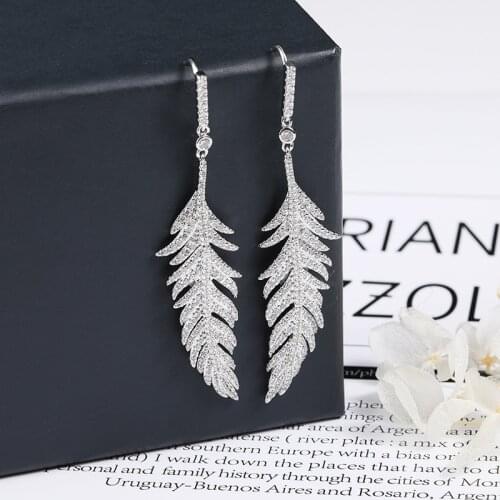 Charm Gold Color Leaves Earrings For Women Exquisite Tiny Zirconia Drop Earring Elegant Feather Crystal Wedding Jewelry Zk30