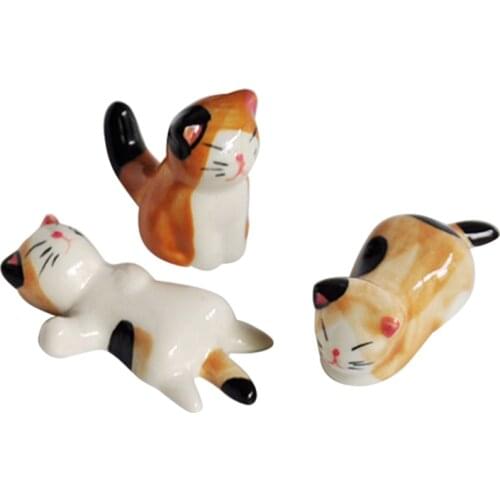 3Pcs Cute Cat Ceramic Chopsticks Holder Stand fine Design Chopstick Rack Pillow Care Rest Japanese Style Kitchen Tableware Tools