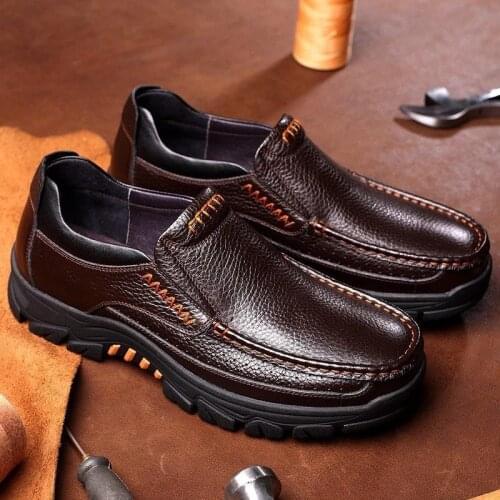 Fashion Mens Loafers Genuine Cow Leather Mens Casual Shoes Waterproof Non-slip Mens Walking Shoes Comfy Soft Mens Moccasin 46