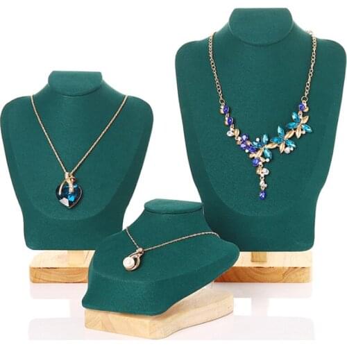 Factory Price Velvet Necklace Display Stand Portrait Jewelry Storage Shelf Neck Pendant Swing Table Window Jewelry Display Stand