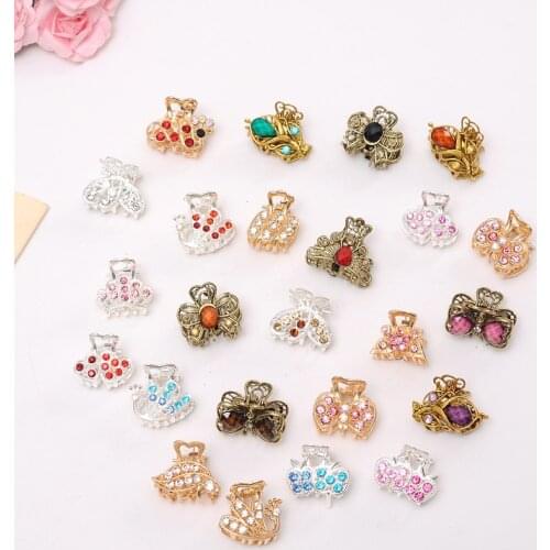 4 pcs Hair Ornaments Claw Headwear Accessories Imitation Crystal Metal Hair Claws Clip for women Girls Crab Fahion Hair Claw