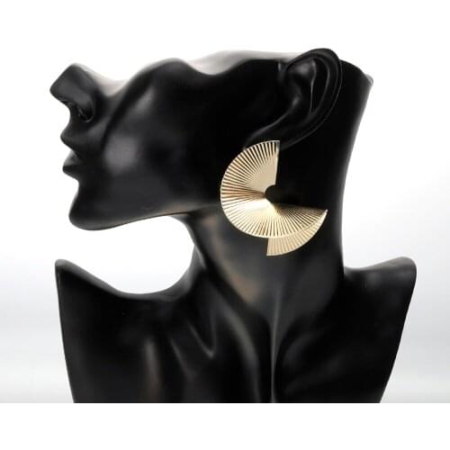 Punk Metal Chic Stud Earrings Three-Dimensional Space Abstract Rotation Distortion Carve Earrings