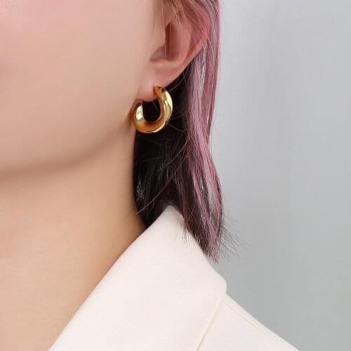 YAONUAN Trendy Texture Gold Plated Earrings For Women Irregular C-shaped Hoop Earrings Fashion Jewelry Party Wedding Accessories