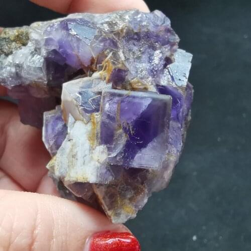 73.3gNatural rare purple fluorite mineral specimen natural gas healing raw stone teaching specimen home decoration decoration