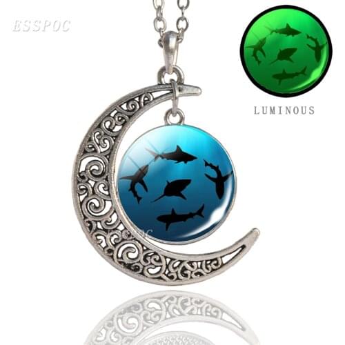 Sea Turtle Dolphin Necklace Handmade Hollow Crescent Moon Necklace Round Glass Cabochons Jewelry Women Pendant Gifts Wholesale