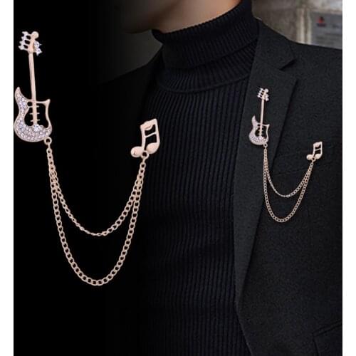 2021 Fashion Costume Jewelry Korean Gold Plated Tassel Crystal Guitar Musical Note Brooch Pin Metal Lapel Pin Suit Brooch
