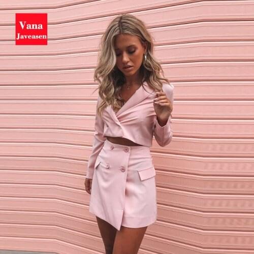 Vana Javeasen Woman's Sport Customs