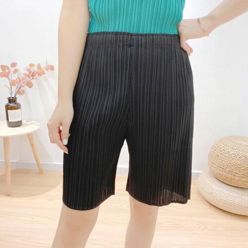 Miyake pleated shorts 2020 summer pink sweatpants aesthetic Korean Style five-point casual Straight shorts Womens joggers