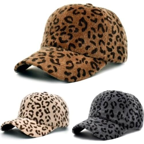 Women Winter Thicken Fuzzy Plush Velvet Baseball Cap Vintage Leopard Print Harajuku Hip Hop Outdoor Sports Trucker Cap