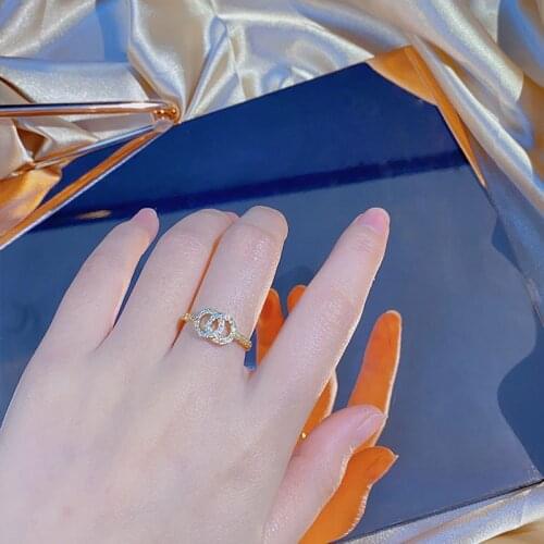 Cute Female White Crystal Round Ring Classic Gold Color Wedding Rings For Women Trendy Zircon Stone Open Engagement Ring